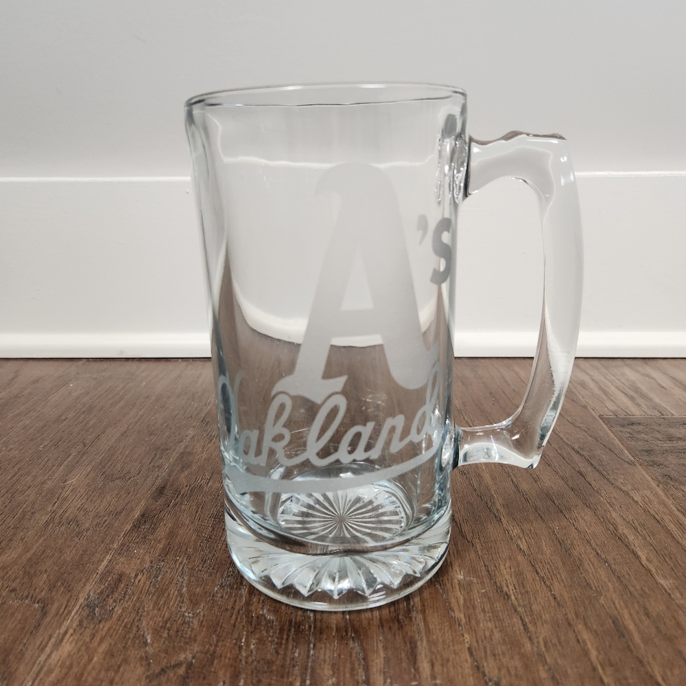 MLB OAKLAND A'S etched glass beer mug